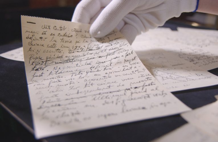 Premii de 500 de lei și publicare pentru liceenii pasionați de filosofie / Începe concursul de Eseu Filosofic „Emil Cioran”