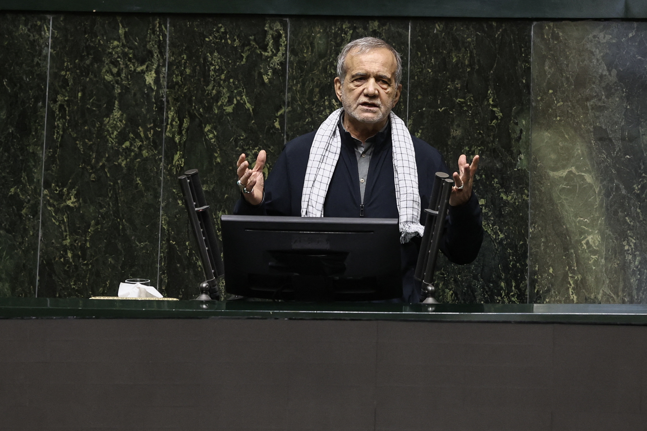 Președintele iranian, atac dur la adresa lui Trump: Nu are niciun temei să priveze Iranul de drepturile sale nucleare