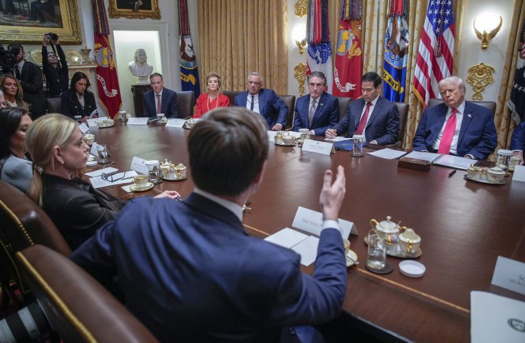 Președintele Trump ar putea să-și remanieze administrația pe fondul presiunilor generate de războiul din Orientul Mijlociu