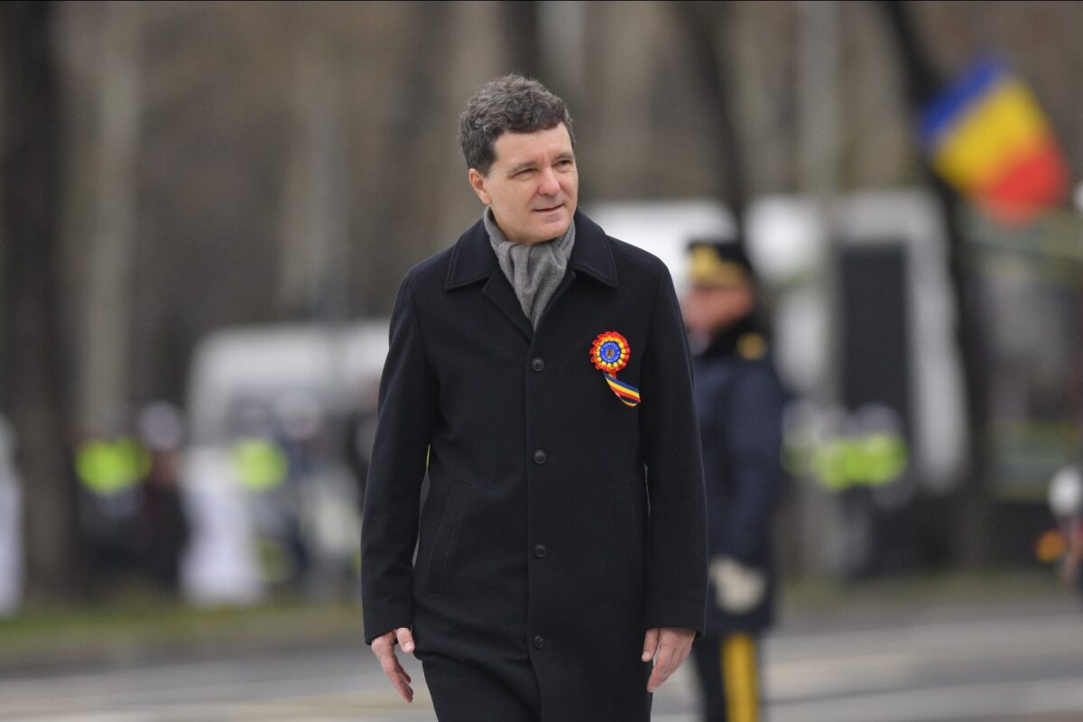 Probe after a post in which a man claims he is raising money to assassinate President Dan