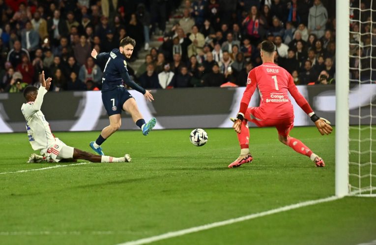 PSG învinge pe Bayern în manșa tur din semifinalele Champions League, un meci record cu 9 goluri