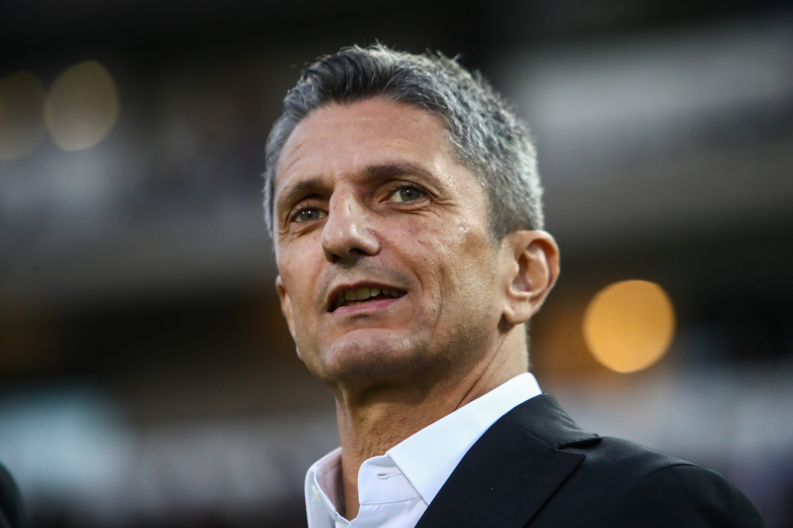 Răzvan Lucescu a venit în țară după ce starea tatălui său s-a agravat: „E o situație grea, complicată”