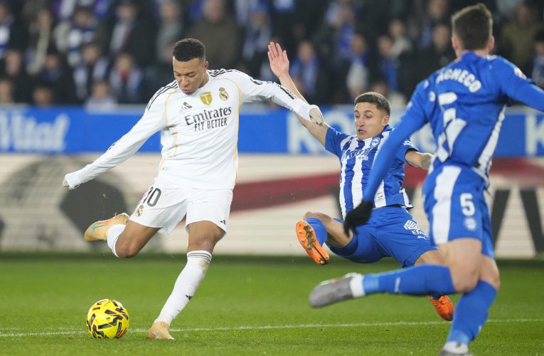 Real Madrid, victorie cu Alaves, dar rămâne la șase puncte în spatele Barcelonei