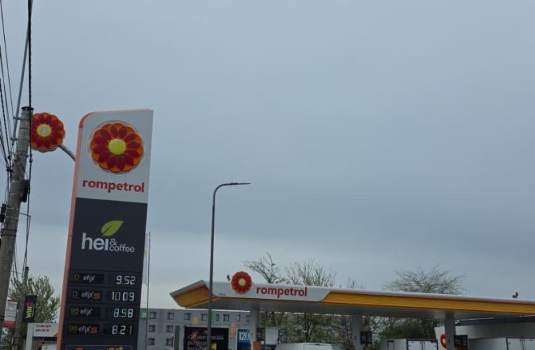Rompetrol a ieftinit benzina de 1 Mai. Prețul ar urma să fie menținut pe toată perioada minivacanței
