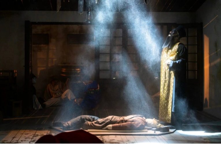 Tavan de scenă prăbușit peste un actor la Teatrul Național din Iași / Este al doilea incident de acest fel în câteva luni