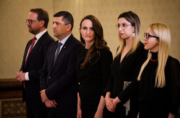 Țoiu: Nu vom ceda în fața celor care își doresc putere fără rasponsabilitate