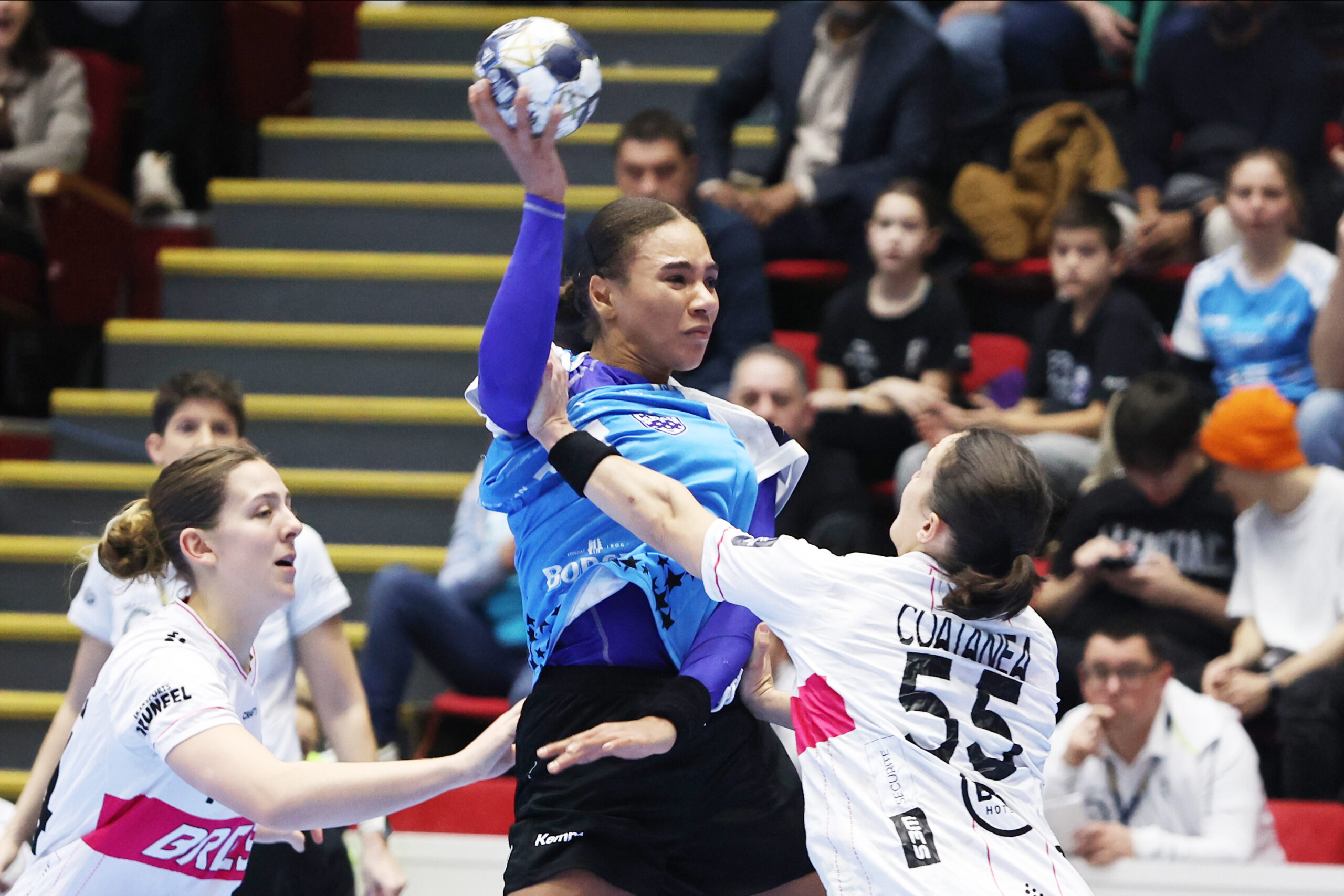 Trei handbaliste de la CSM București, în echipa ideală a manșei retur din sferturile Ligii Campionilor