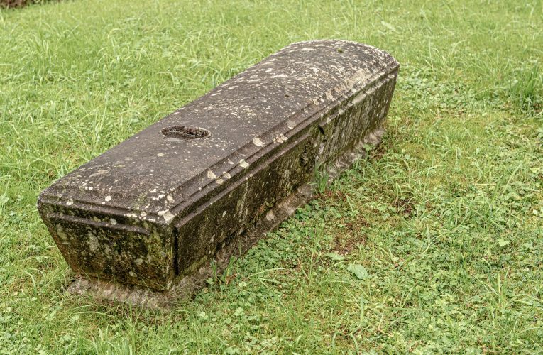 Un mormânt comun antic dezvăluie cum o pandemie a distrus un oraș în urmă cu 1.500 de ani