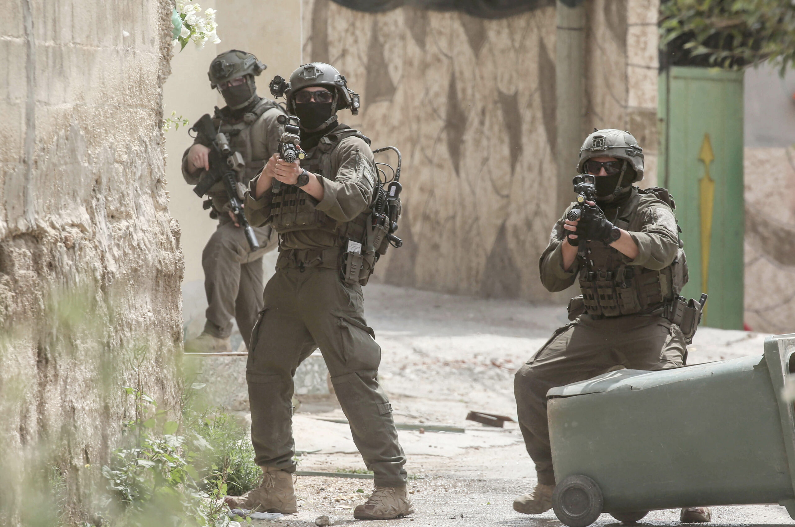 Un soldat israelian a distrus o statuie a lui Iisus în Liban. Armata a deschis o anchetă