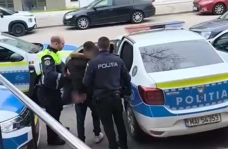 Un tânăr a lovit în față un polițist, după ce acesta i-a cerut să dea muzica mai încet