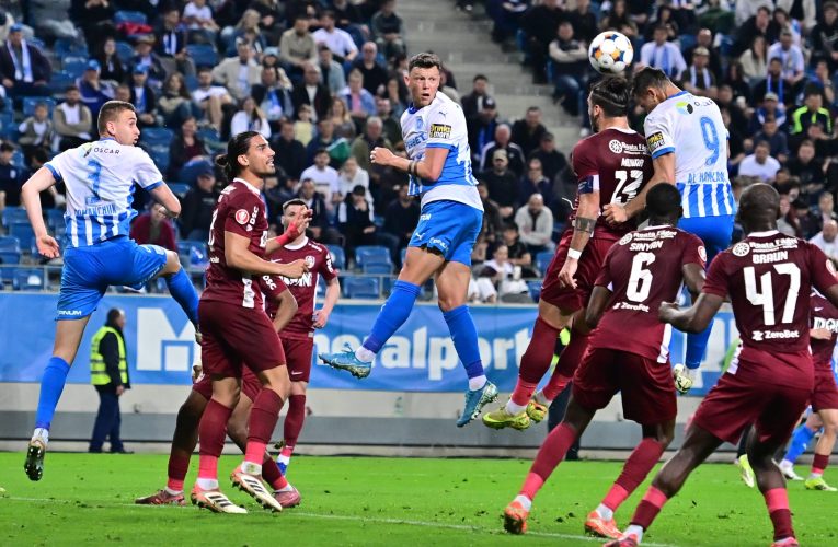 Universitatea Craiova învinge pe CFR Cluj și rămâne la egalitate cu Universitatea Cluj în fruntea clasamentului din Superliga