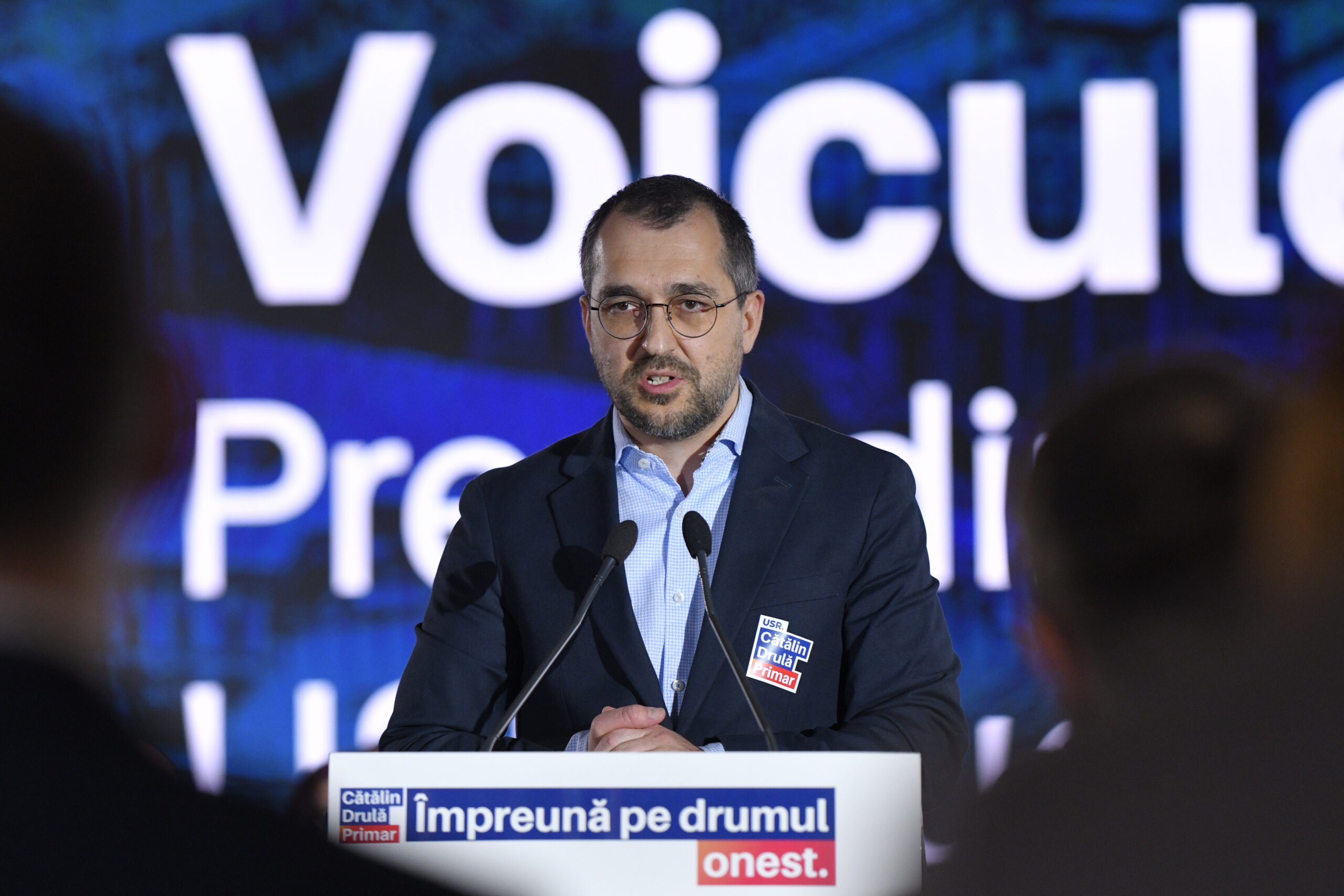 Vlad Voiculescu, replică în cazul Pfizer: România s-a aliniat cu Ungaria și Polonia și acum plătește