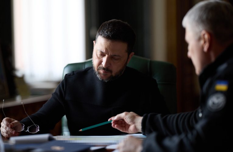 Volodimir Zelenski: Ucraina se confruntă cu luni de presiune diplomatică și militară