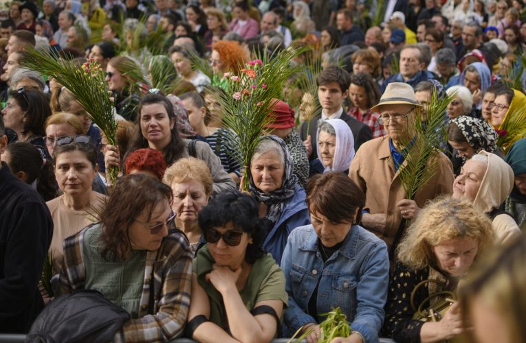 Vremea de Florii 2026: Prognoza meteo pentru weekendul de sărbătoare