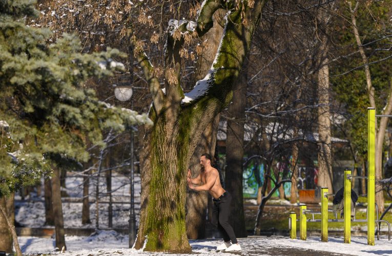 Vremea în București în până vineri: frig, ploi slabe și vânt cu rafale de până la 50 km/h