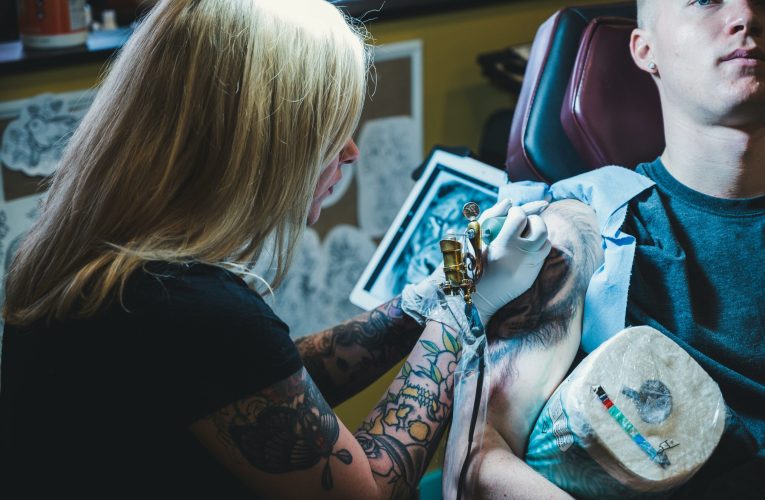 Zeci de artiști tatuatori, din țară și din străinătate, prezenți la Timișoara