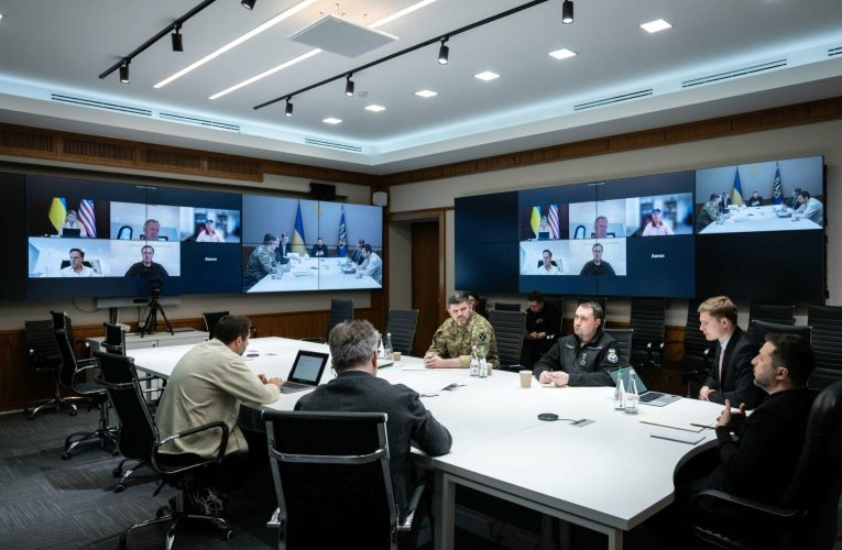 Zelenski a discutat cu emisarii lui Trump despre procesul de pace din Ucraina