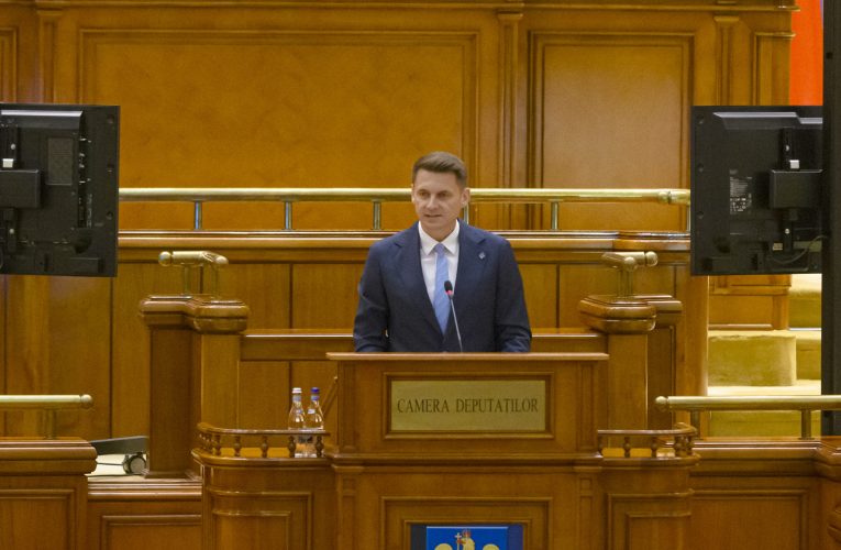 Abrudean: Așteptăm ca soluția să vină de la cei care au generat această criză