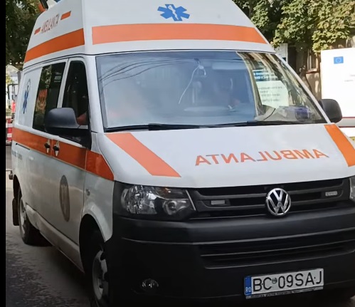 Accident pe DN 1 la Hula Bradului. Două persoane au ajuns la spital
