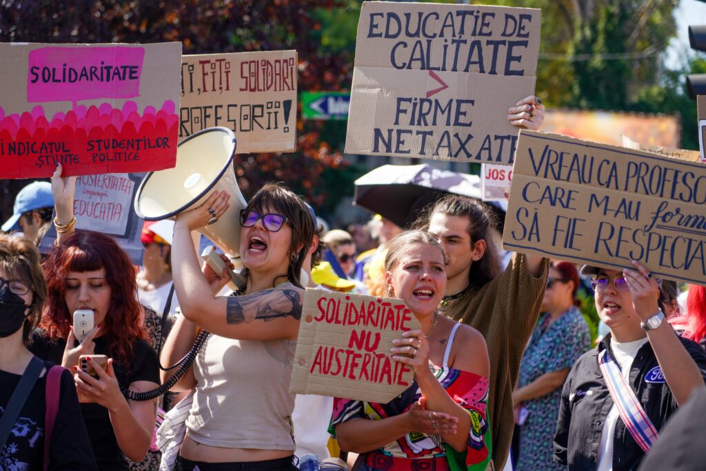 ANOSR: Peste 67% dintre universități nu au adoptat un nou cod de etică după modificarea legislației