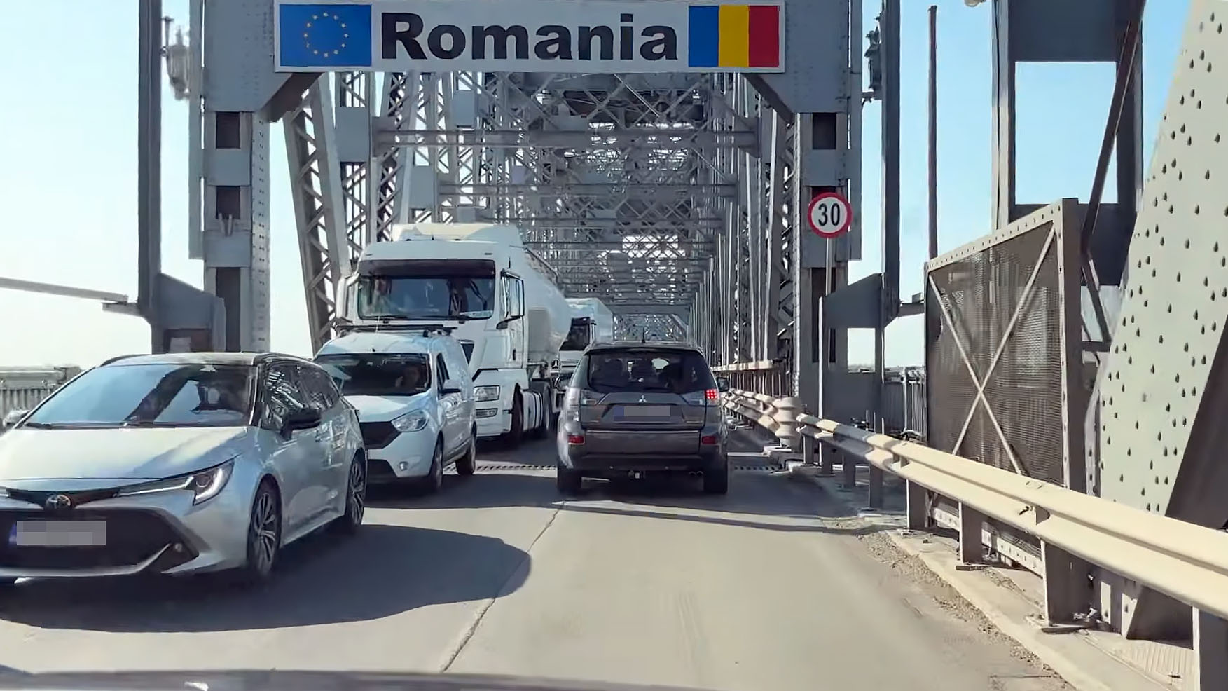 Atenționare de călătorie emisă de MAE: Restricții de circulație în perioada 4-5 iunie pe podul Giurgiu-Ruse