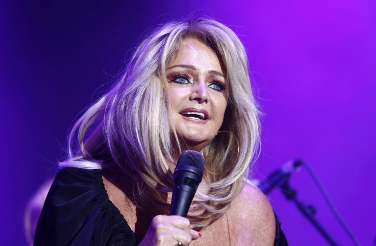 Cântăreața Bonnie Tyler a fost plasată în comă indusă, se află în stare critică. Ce s-a întâmplat