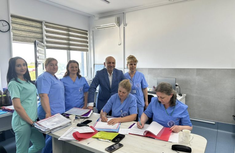Cătălin Cîrstoiu anunță primele proteze totale de genunchi operate la Buzău: „Pacienții trebuie să găsească aici soluții de diagnostic și tratament”