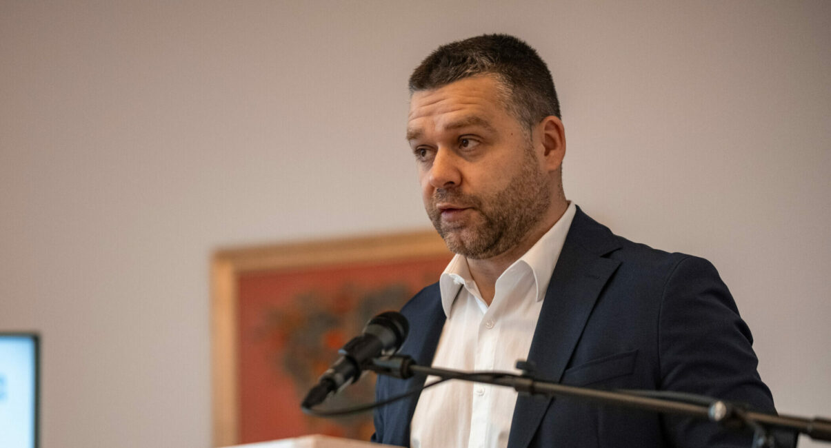 Ciprian Ciucu, despre PSD și AUR: Avem deja o majoritate funcțională în Parlament. PNL continuă să-l susțină pe Ilie Bolojan