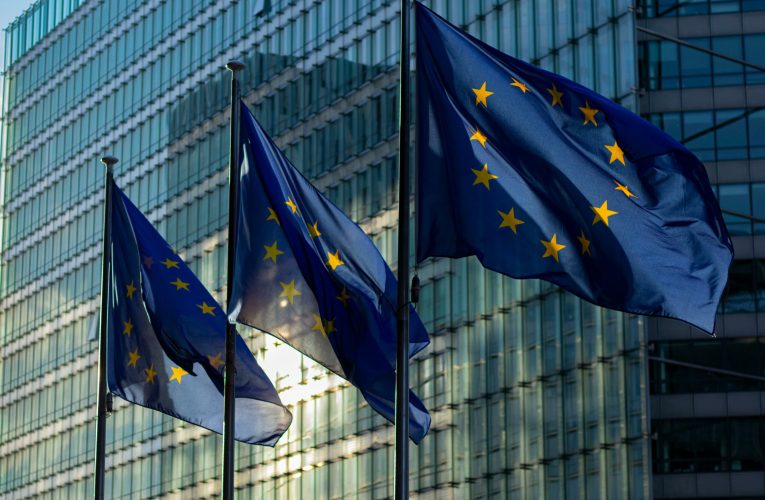 Comisia Europeană crește finanțarea pentru 2026: mai mulți bani pentru statele UE și sprijinul acordat Ucrainei
