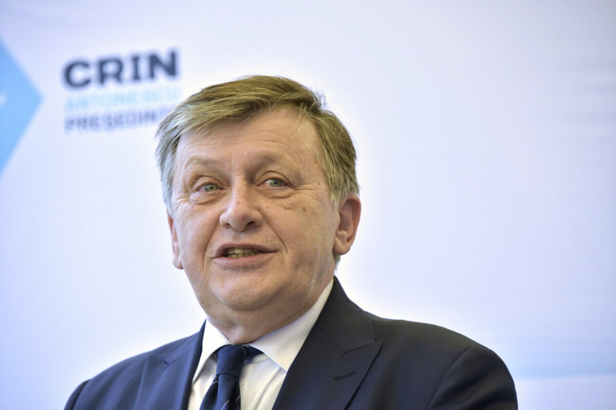 Crin Antonescu salută mesajul lui Nicușor Dan de Ziua Europei: „Vorbește, pentru prima oară, despre greșelile Europei”