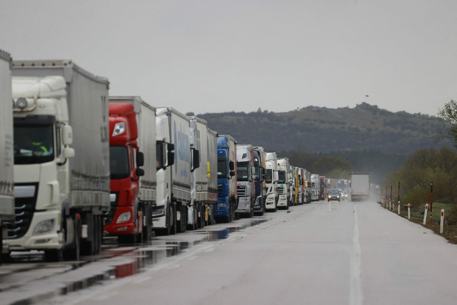 Doi aliați ai rușilor construiesc o rută de transport între China și Europa care ocolește Rusia