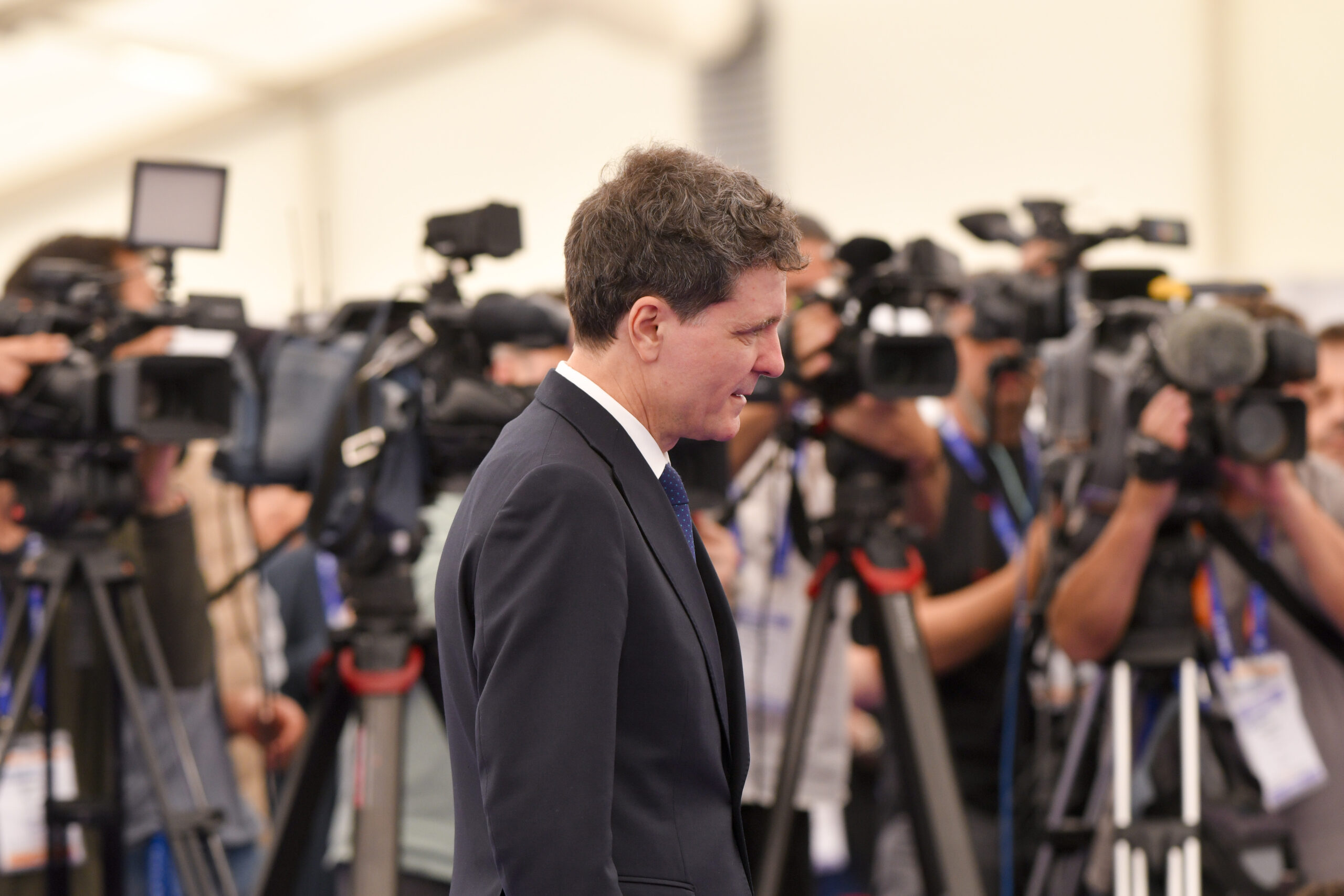 Euractiv: Nicușor Dan – „Eroul de ieri al UE este azi un zero în stil MAGA” / „Orchestrează criza politică a României”
