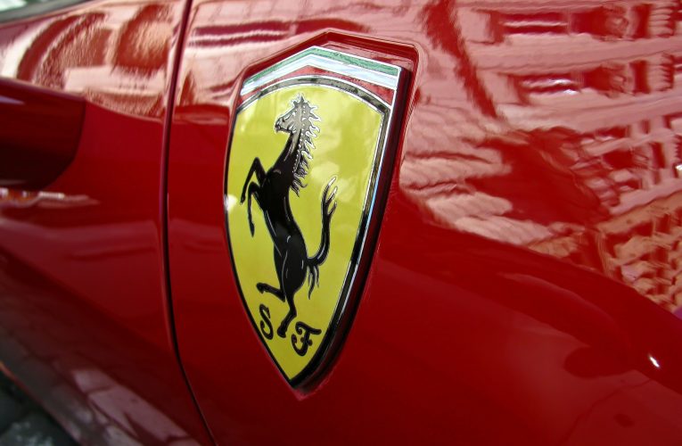 Ferrari lansează modelul „Luce”, primul său automobil complet electric