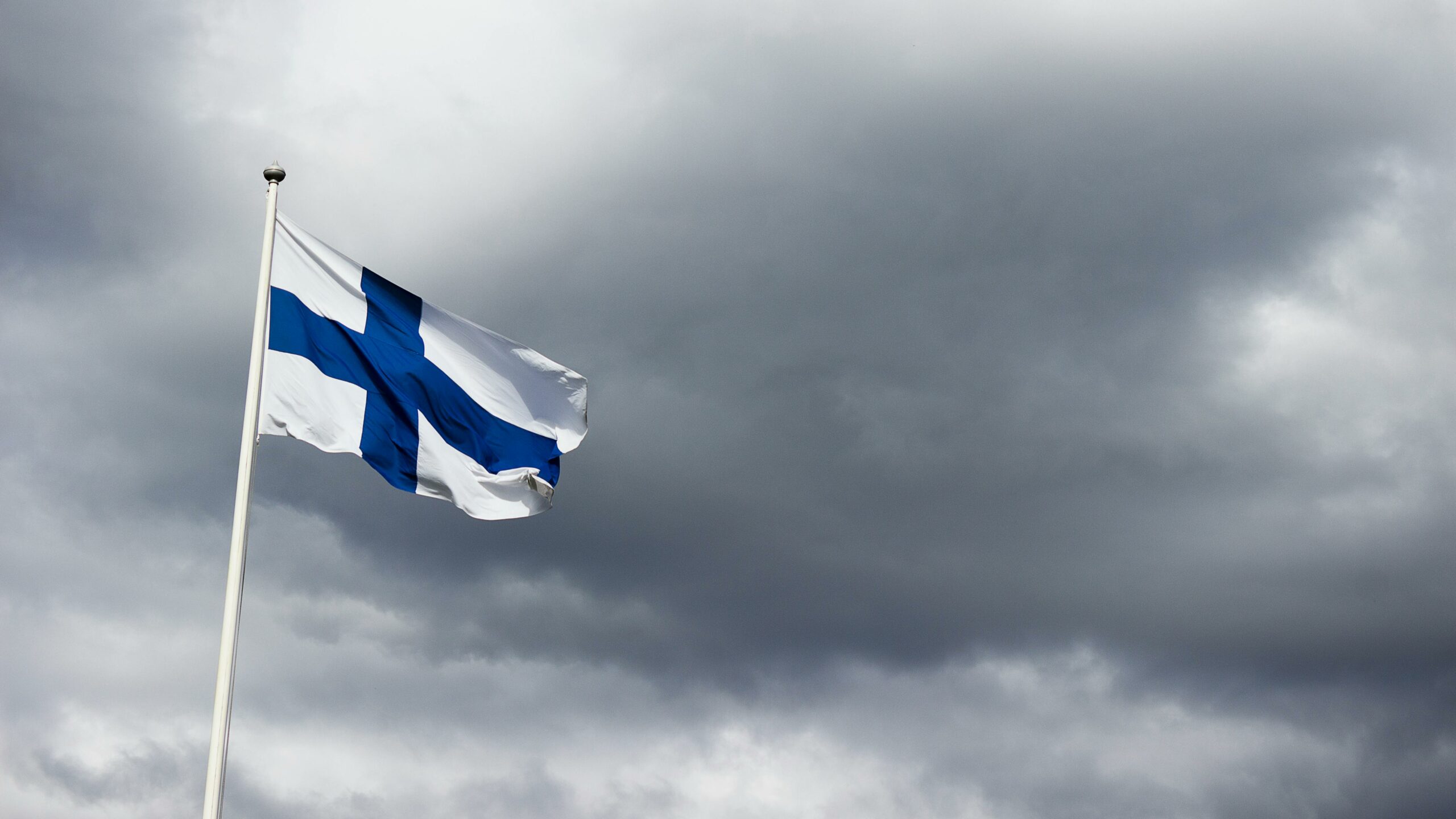 Finlanda anunță că amenințarea cu dronele de la Helsinki a luat sfârșit și redeschide aeroportul