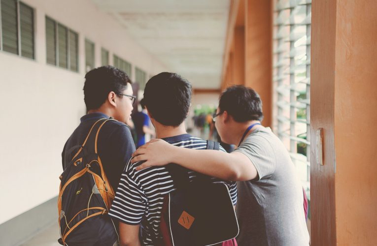Franța extinde programul de mese universitare la 1 euro pentru toți studenții