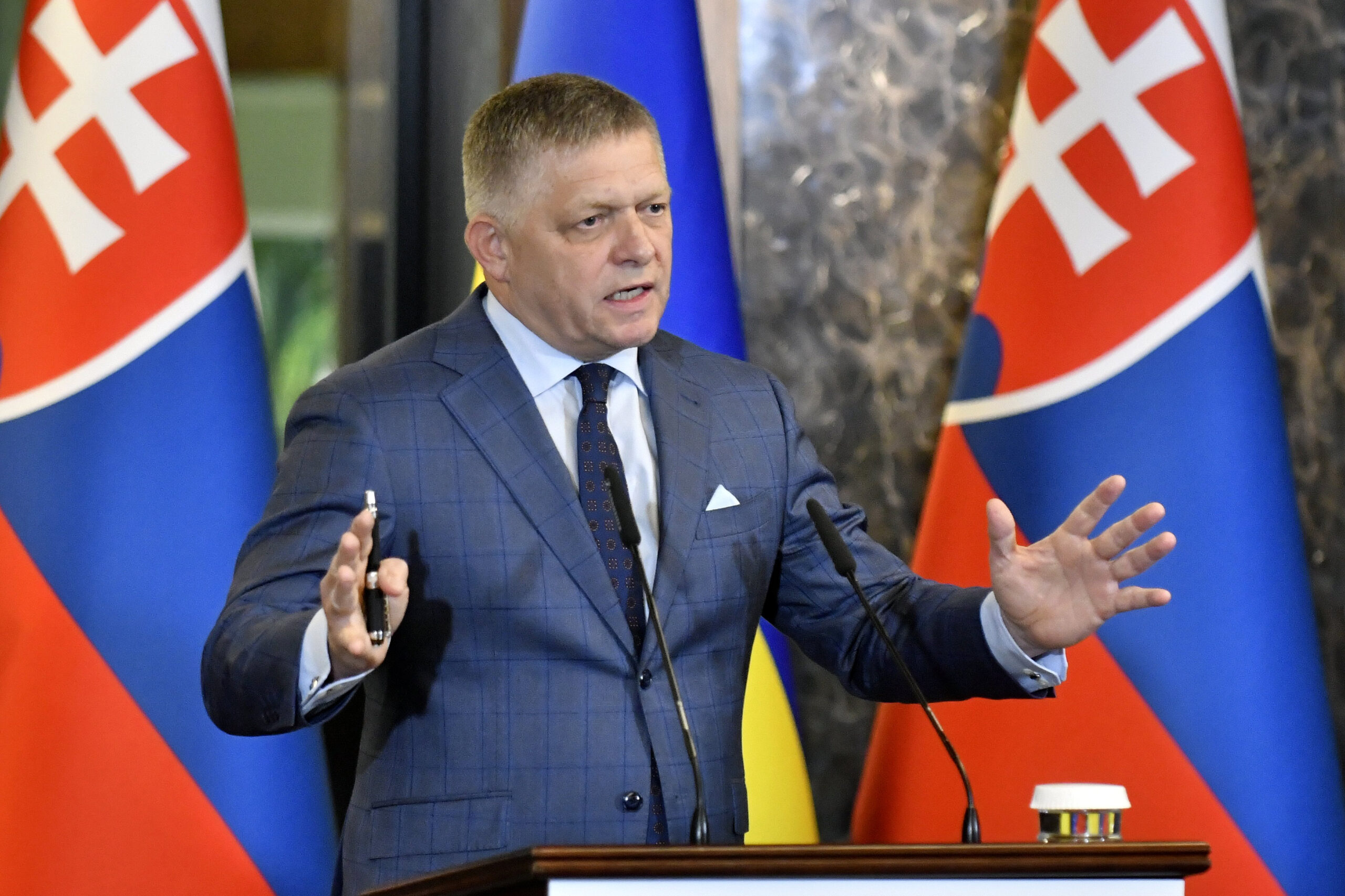 Friedrich Merz a criticat vizita lui Robert Fico la Moscova de Ziua Victoriei