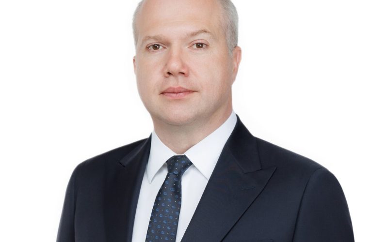 Galați. Primarul anunță când se pot întoarce locatarii în blocul lovit de dronă, vizita președintelui a încurcat planurile