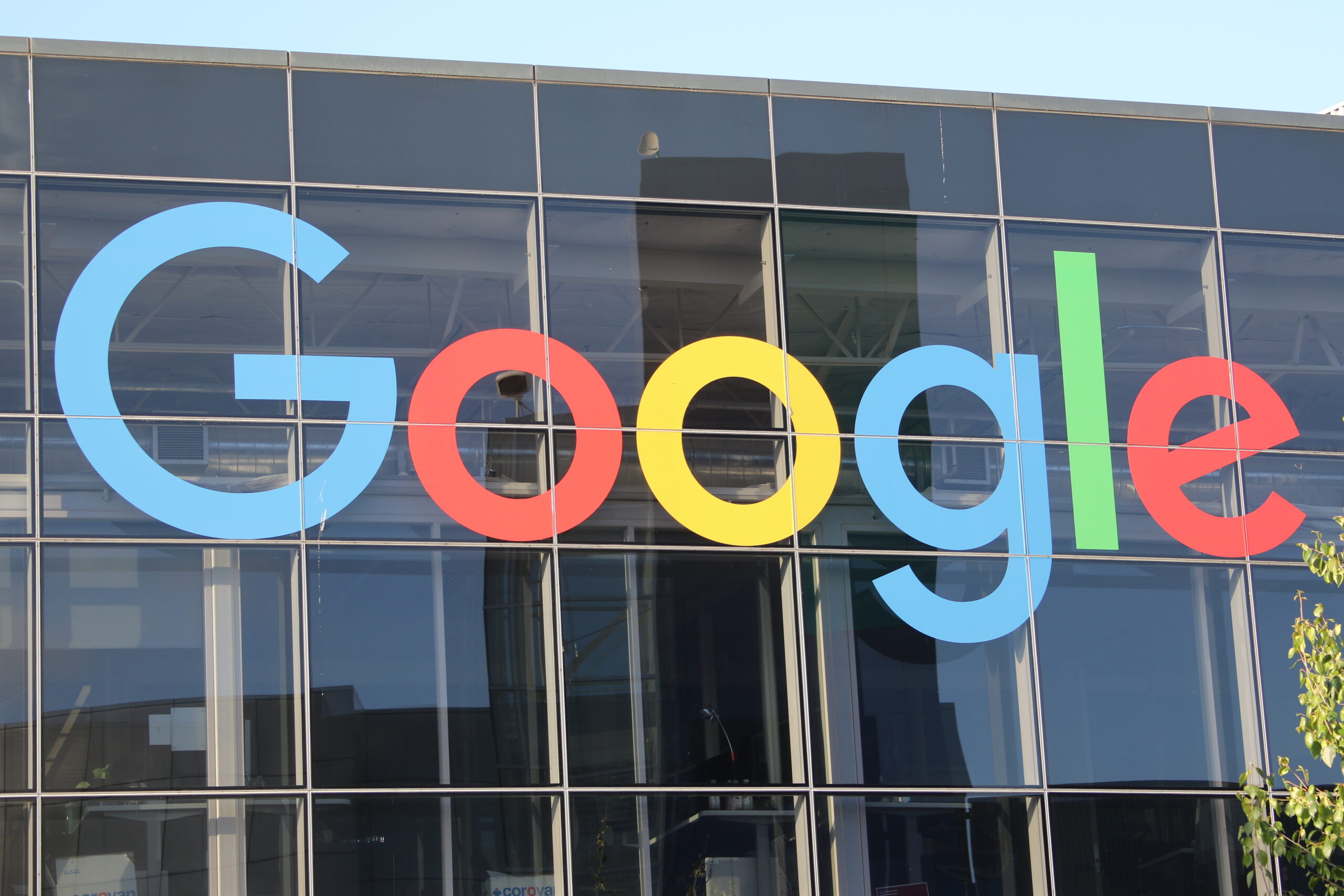 Google contestă hotărârea unei instanțe din SUA privind monopolul în domeniul căutărilor