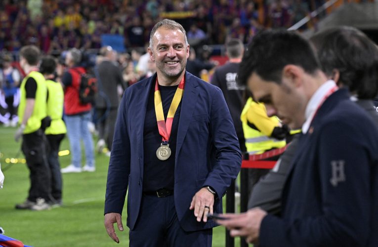 Hansi Flick și-a prelungit contractul cu Barcelona până în 2028