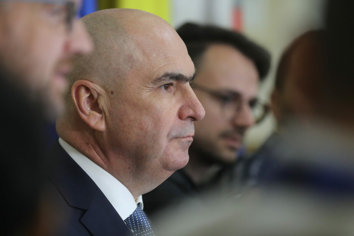 Ilie Bolojan, în fața absolvenților de la Universitatea de Vest din Timișoara: „V-aș spune ceva despre pasiune”