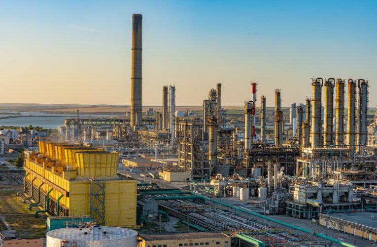 În doar 4 luni, Rompetrol Energy a generat 180.000 de MWh de energie electrică. De ce are România tot mai multă nevoie de centralele pe gaz?