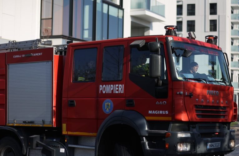 Incendiu la un restaurant din București. 20 de persoane au fost evacuate