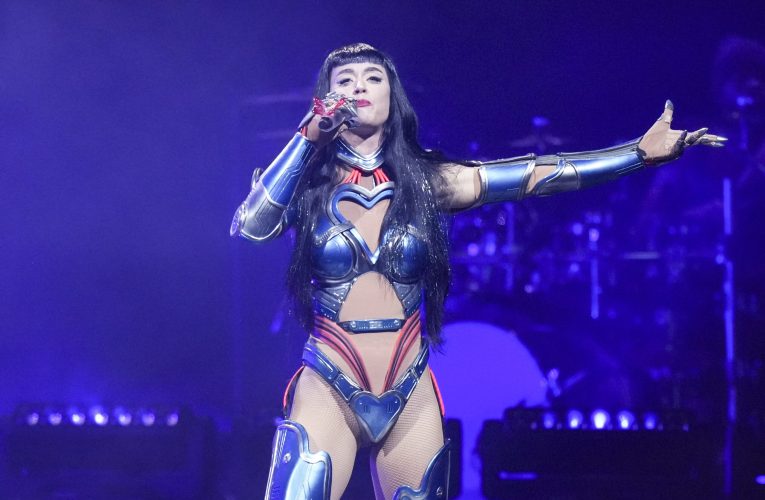 Katy Perry va cânta în deschiderea primului meci al Cupei Mondiale din SUA