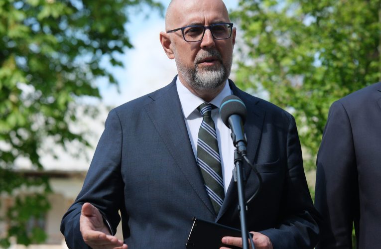Kelemen Hunor critică proiectul legii salarizării unitare: „Familiile ocupaționale nu au fost gestionate foarte bine în anexe”