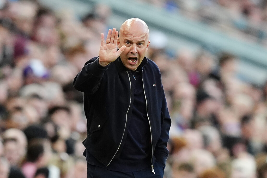 Liverpool l-a demis pe antrenorul principal