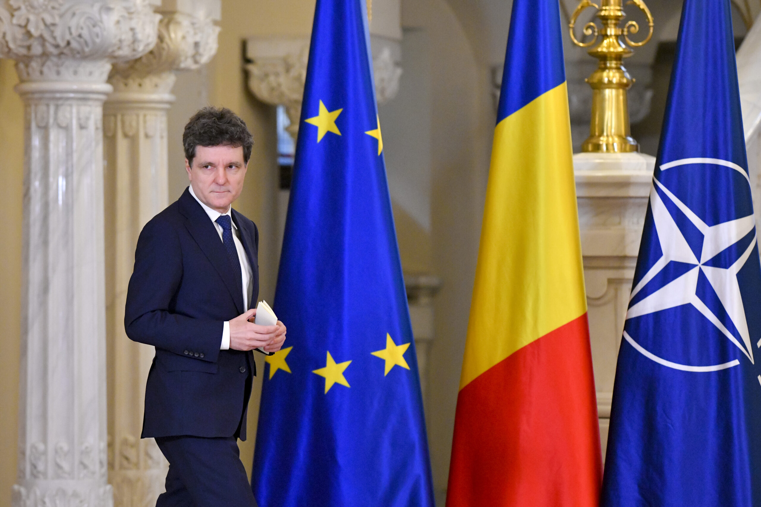 Nicușor Dan: Există niște constrângeri în acest moment. România va avea un guvern pro-occidental, într-un termen rezonabil