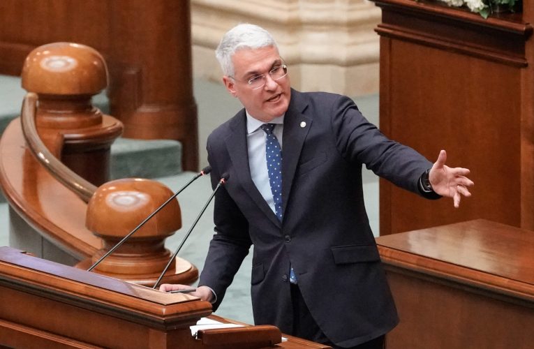 Noua lege a salarizării bugetarilor: grilă cu 12 grade, sporuri plafonate. Peste 500.000 de bugetari ar urma să primească diferențe compensatorii
