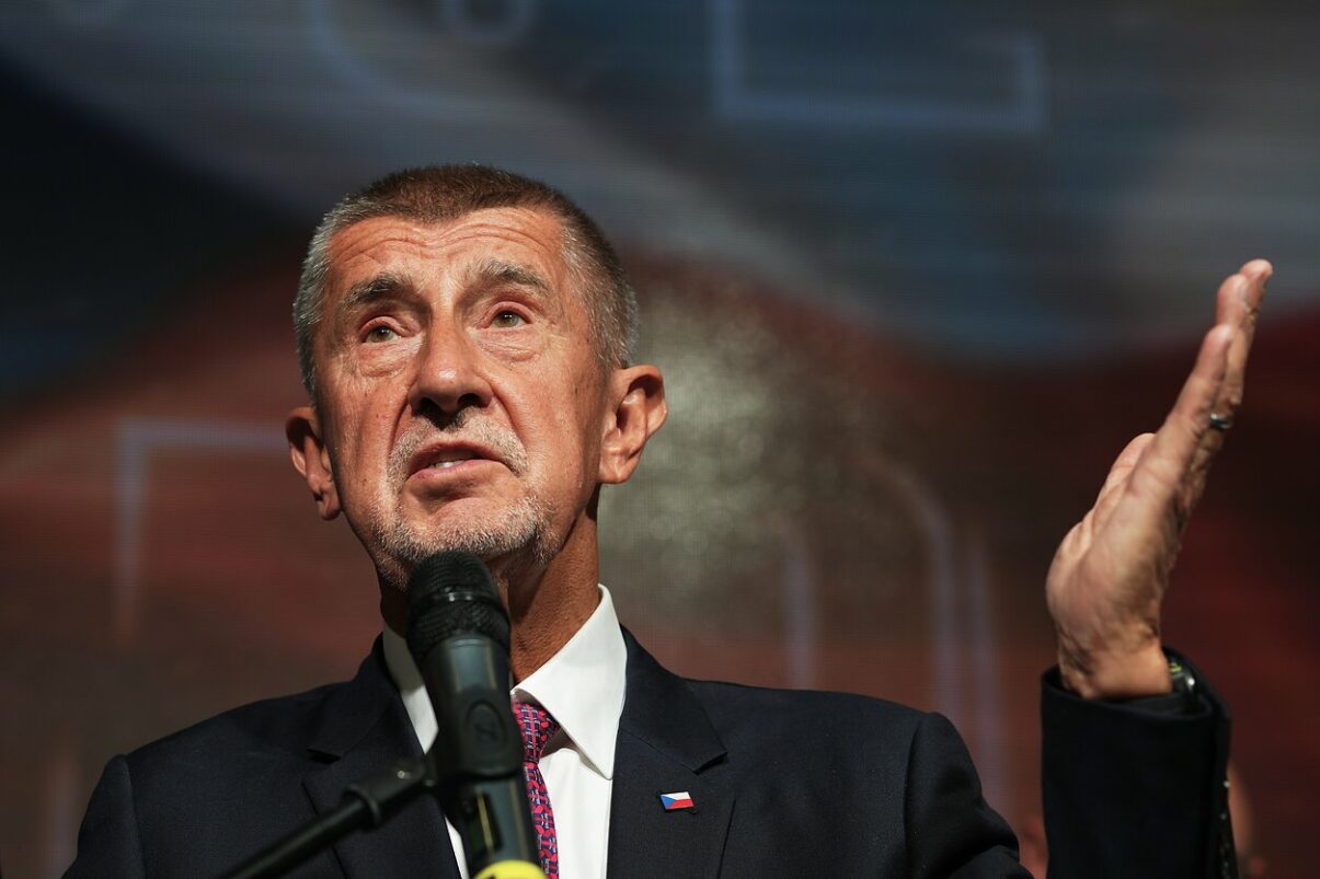 Nouă țări ies din coaliția pentru muniții destinată Ucrainei. Premierul ceh: „Nu avem bani”