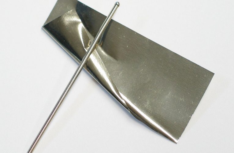 Nu aurul este cel mai scump metal din lume. Ce material a depășit 20.000 de euro pe uncie