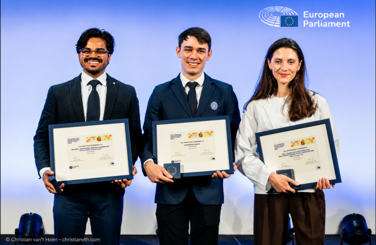 O aplicație care „votează” legi și un proiect anti-dezinformare, printre inițiativele premiate de Parlamentul European